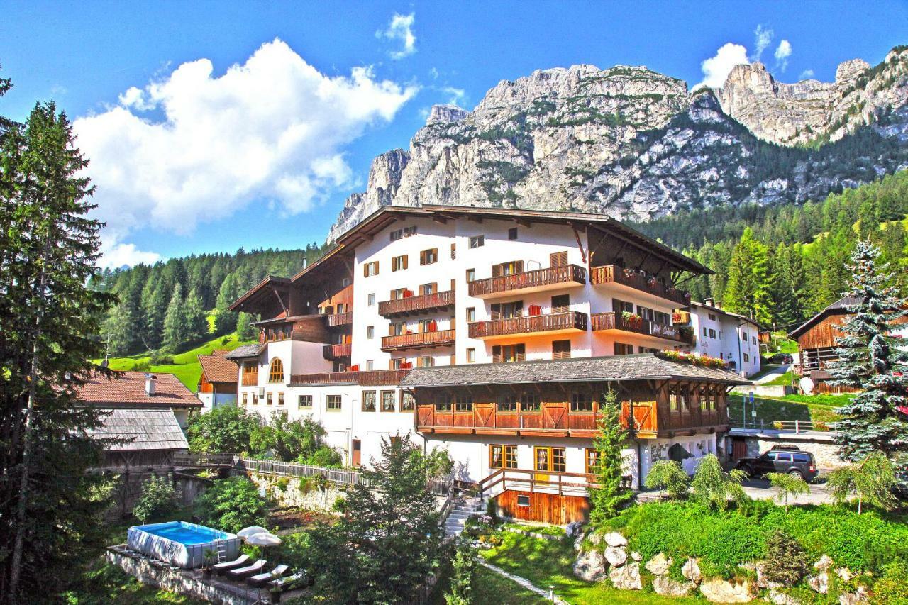 Hotel Dolomiti La Villa  Exterior foto